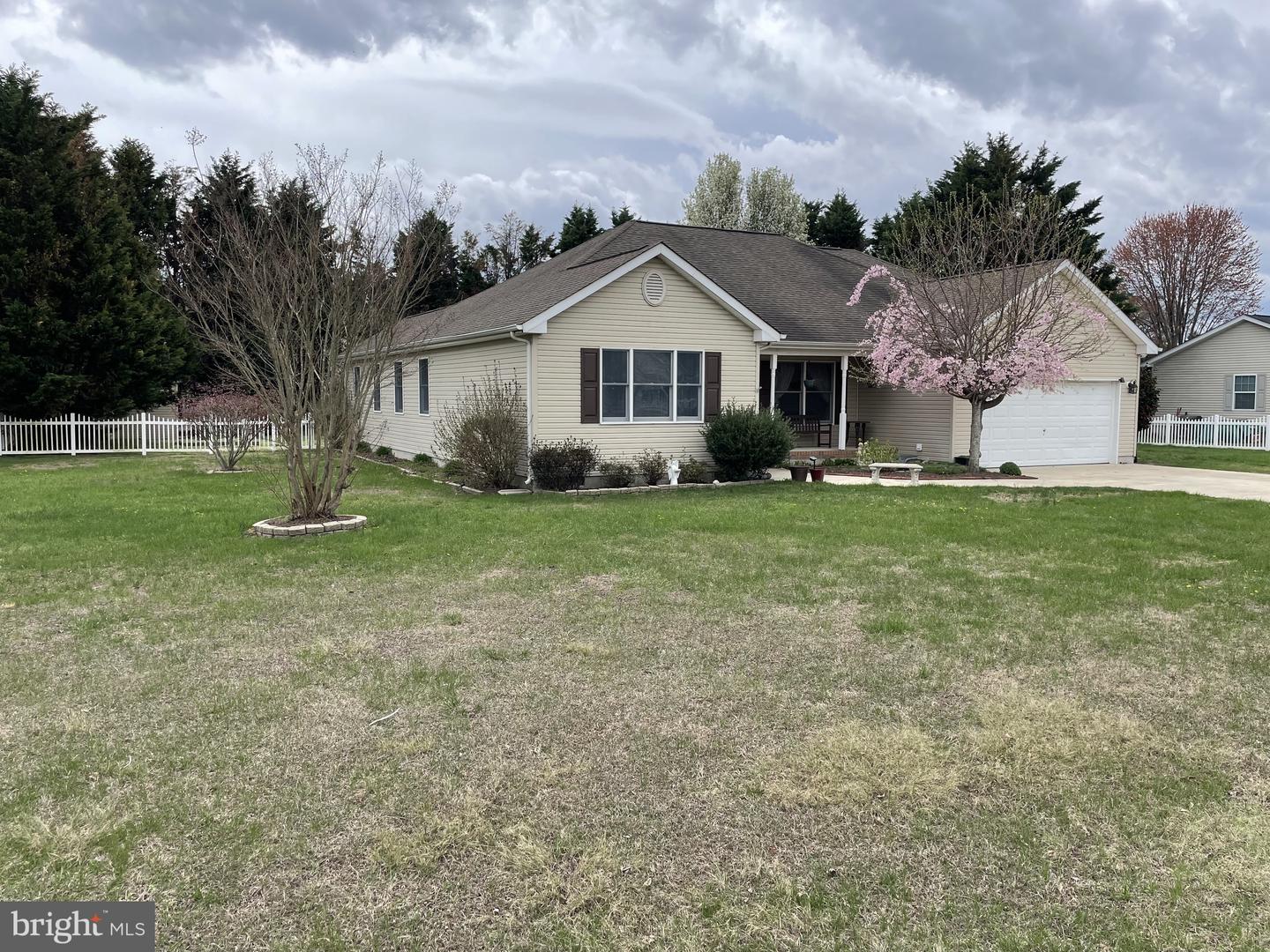 30020 Overbrook Dr Property Photo 3