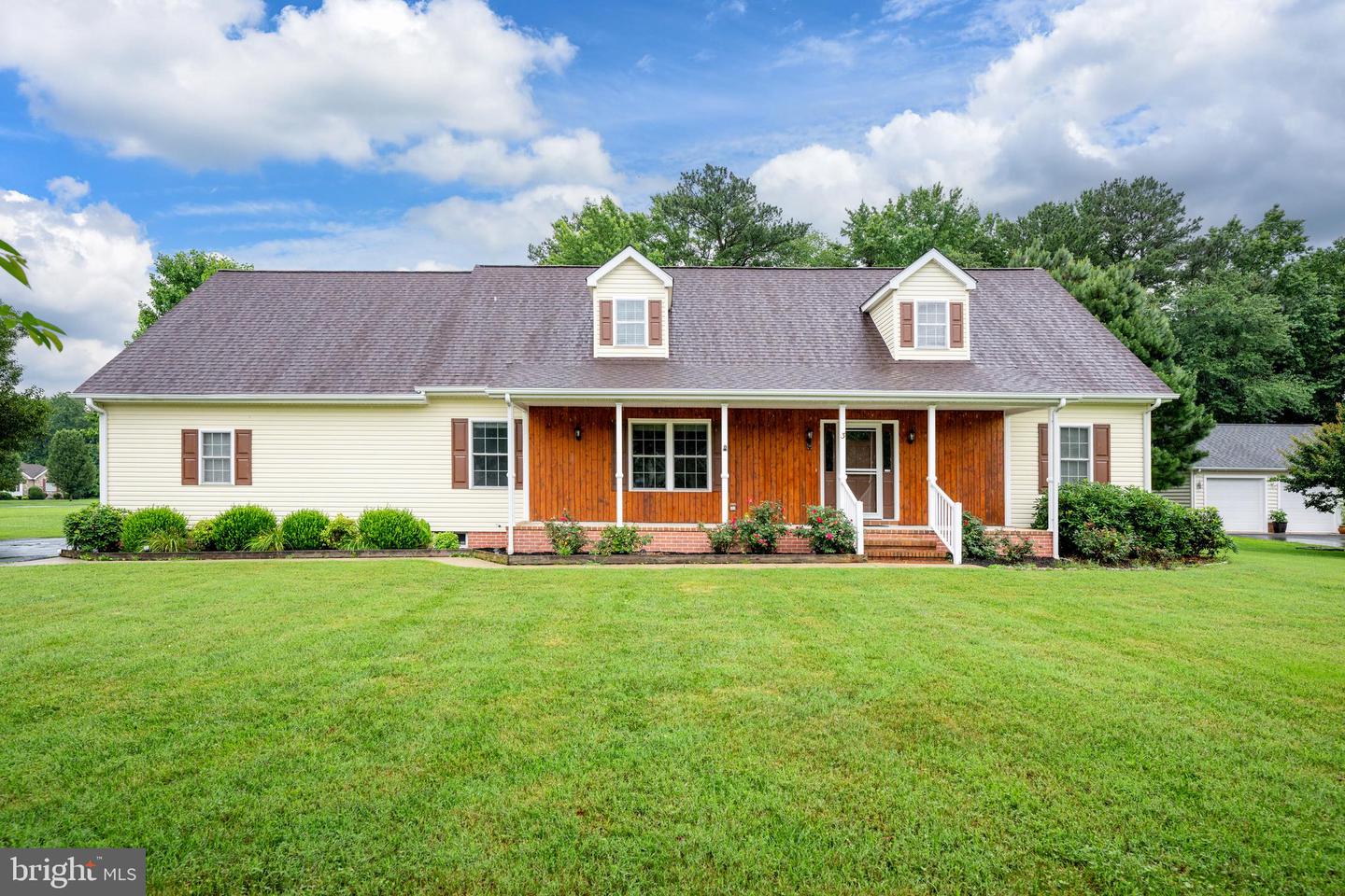3 Kinsley Ln Property Photo 2
