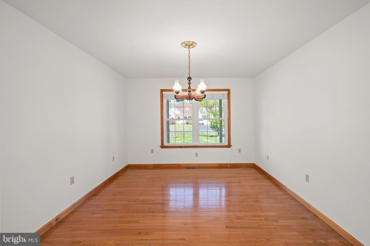 3 Kinsley Ln Property Photo 10