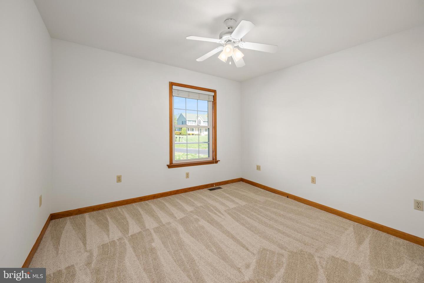 3 Kinsley Ln Property Photo 11
