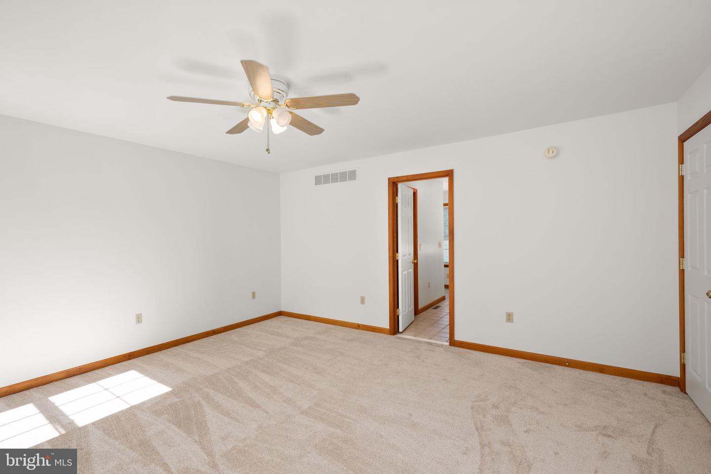 3 Kinsley Ln Property Photo 14