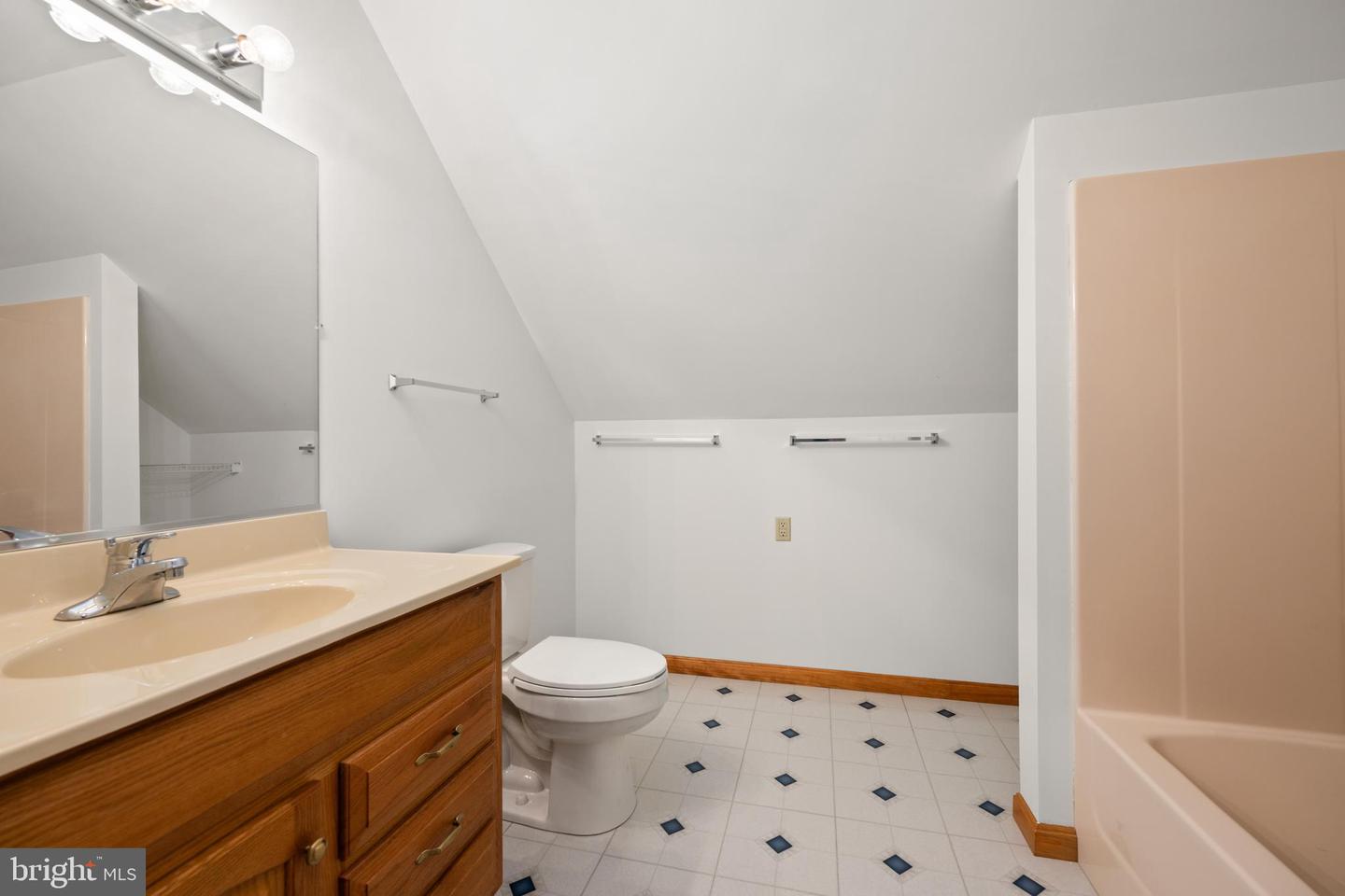 3 Kinsley Ln Property Photo 25