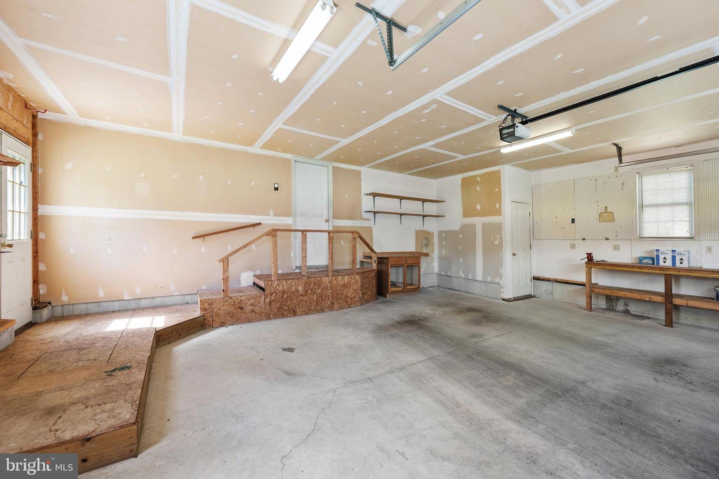 3 Kinsley Ln Property Photo 32