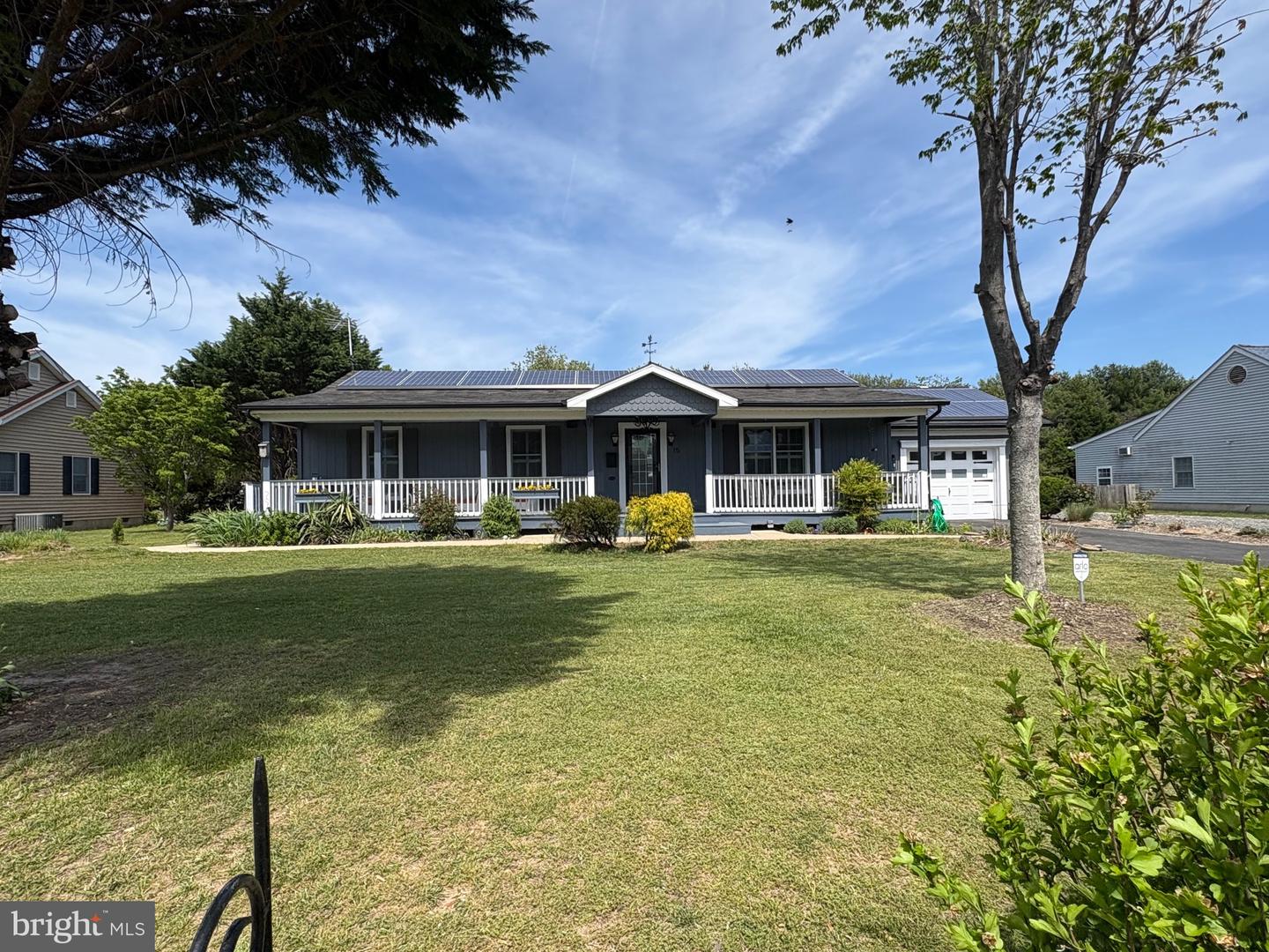 15 Gainsborough Dr Property Photo 1