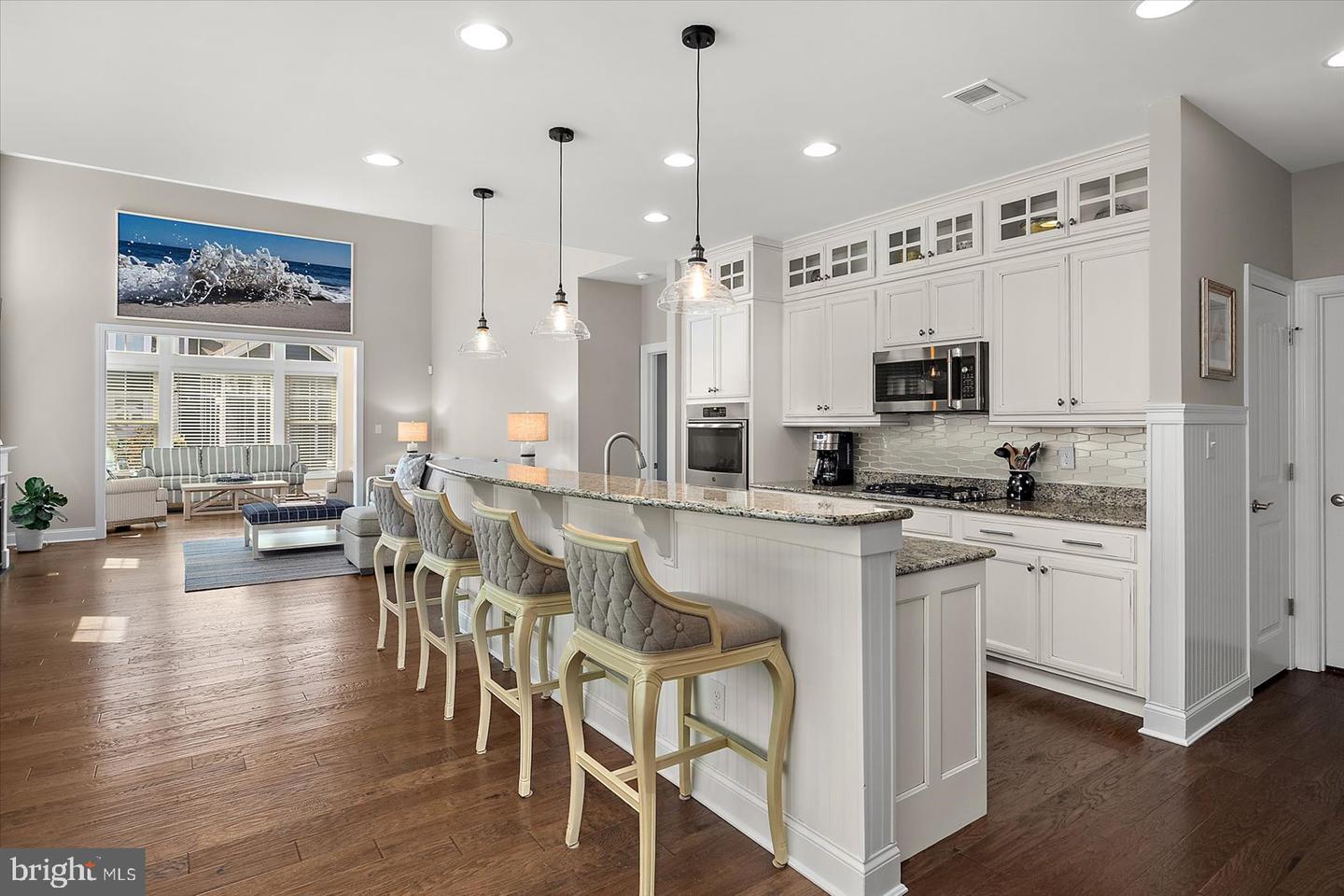 22072 Seaport Sq Property Photo 11