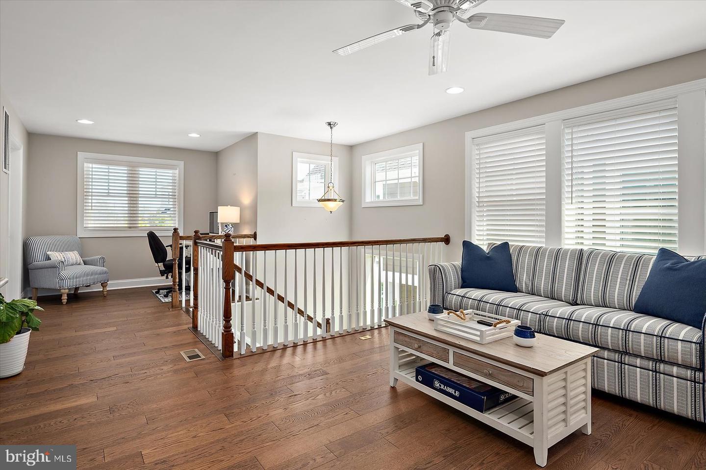 22072 Seaport Sq Property Photo 29