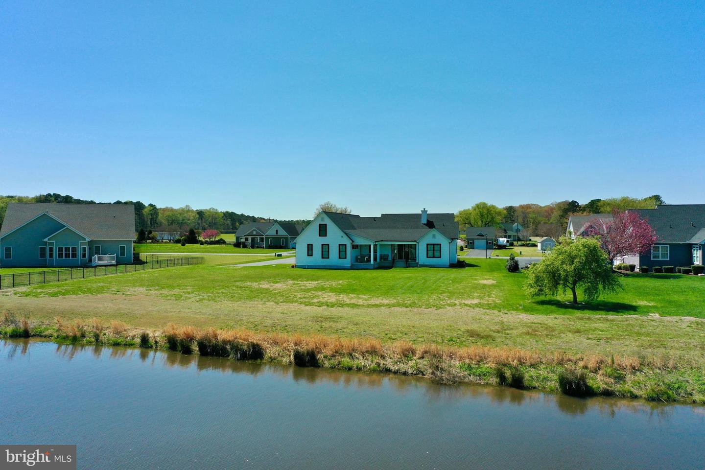 26127 Tuscany Dr Property Photo 10