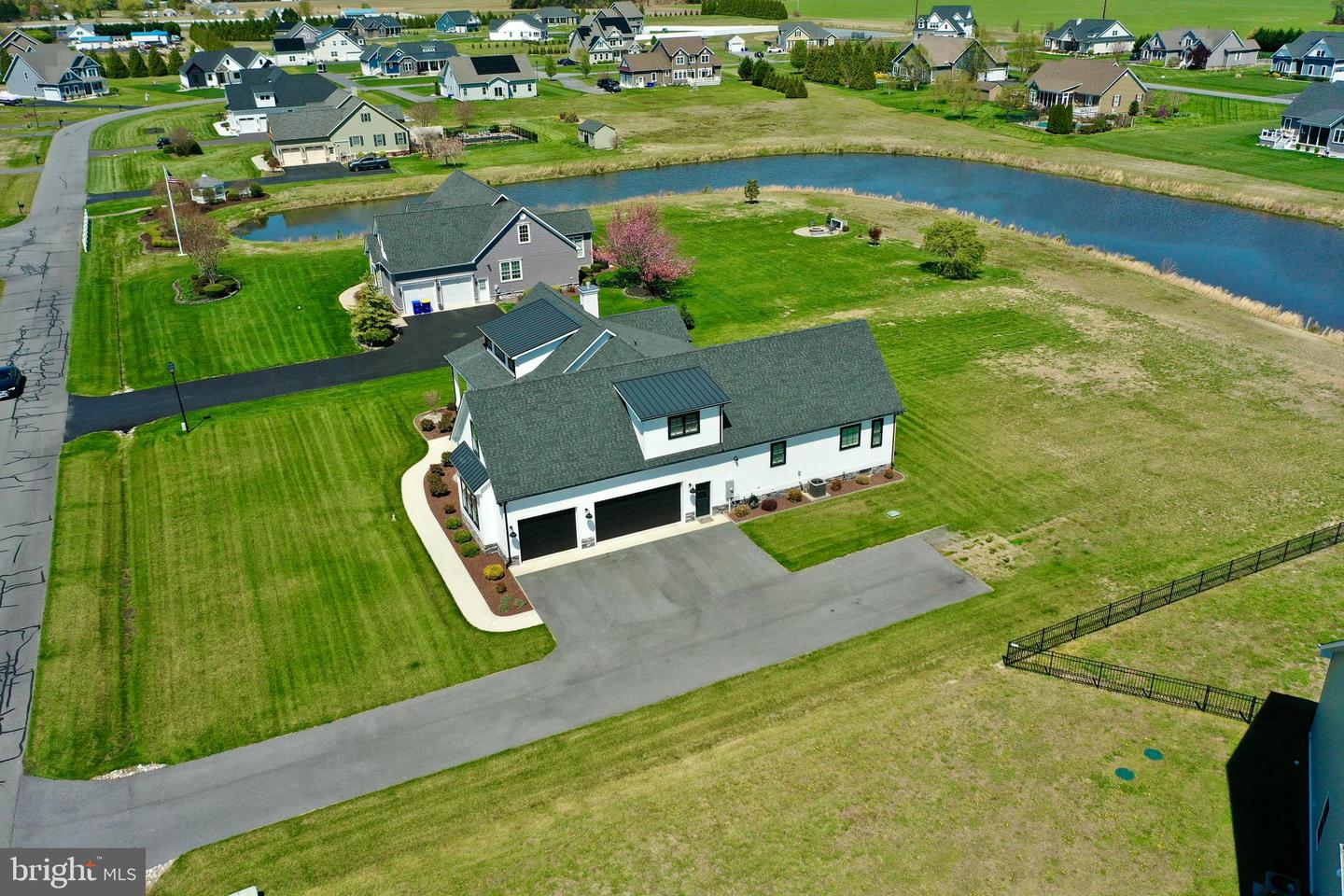 26127 Tuscany Dr Property Photo 13