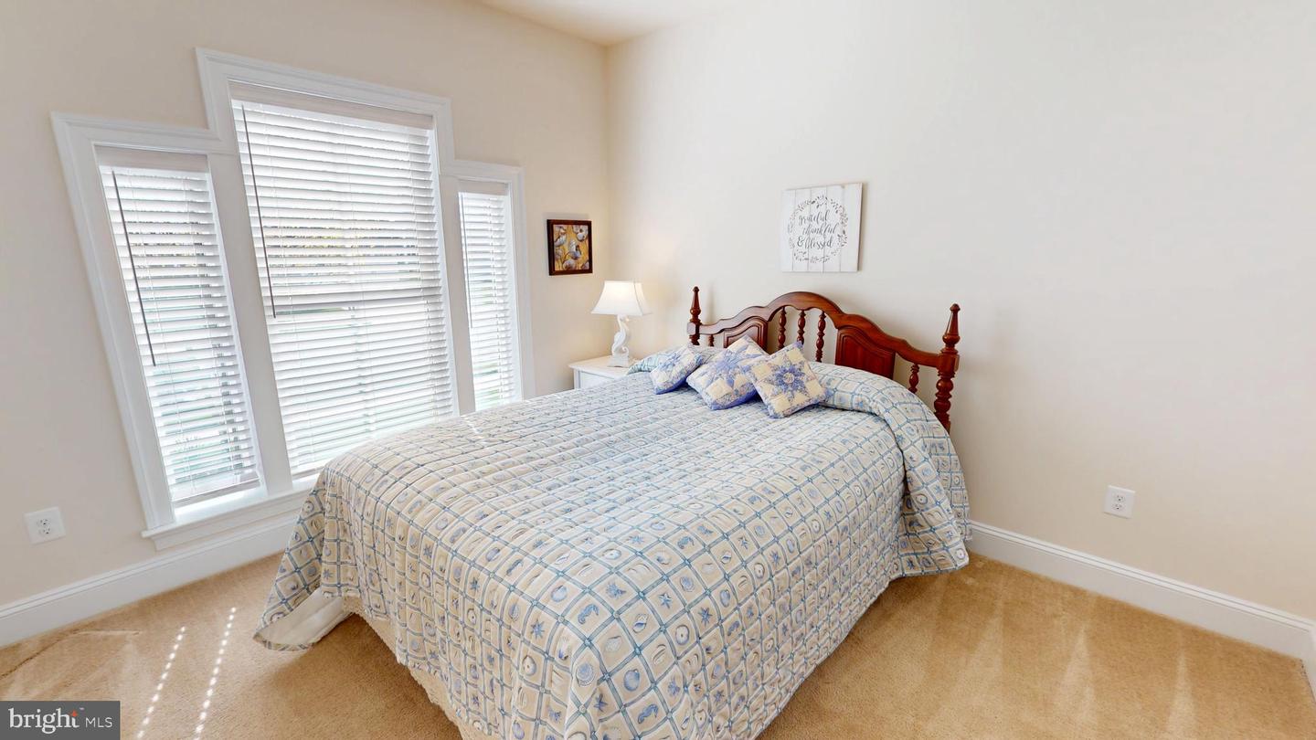 18258 Southampton Dr Property Photo 19