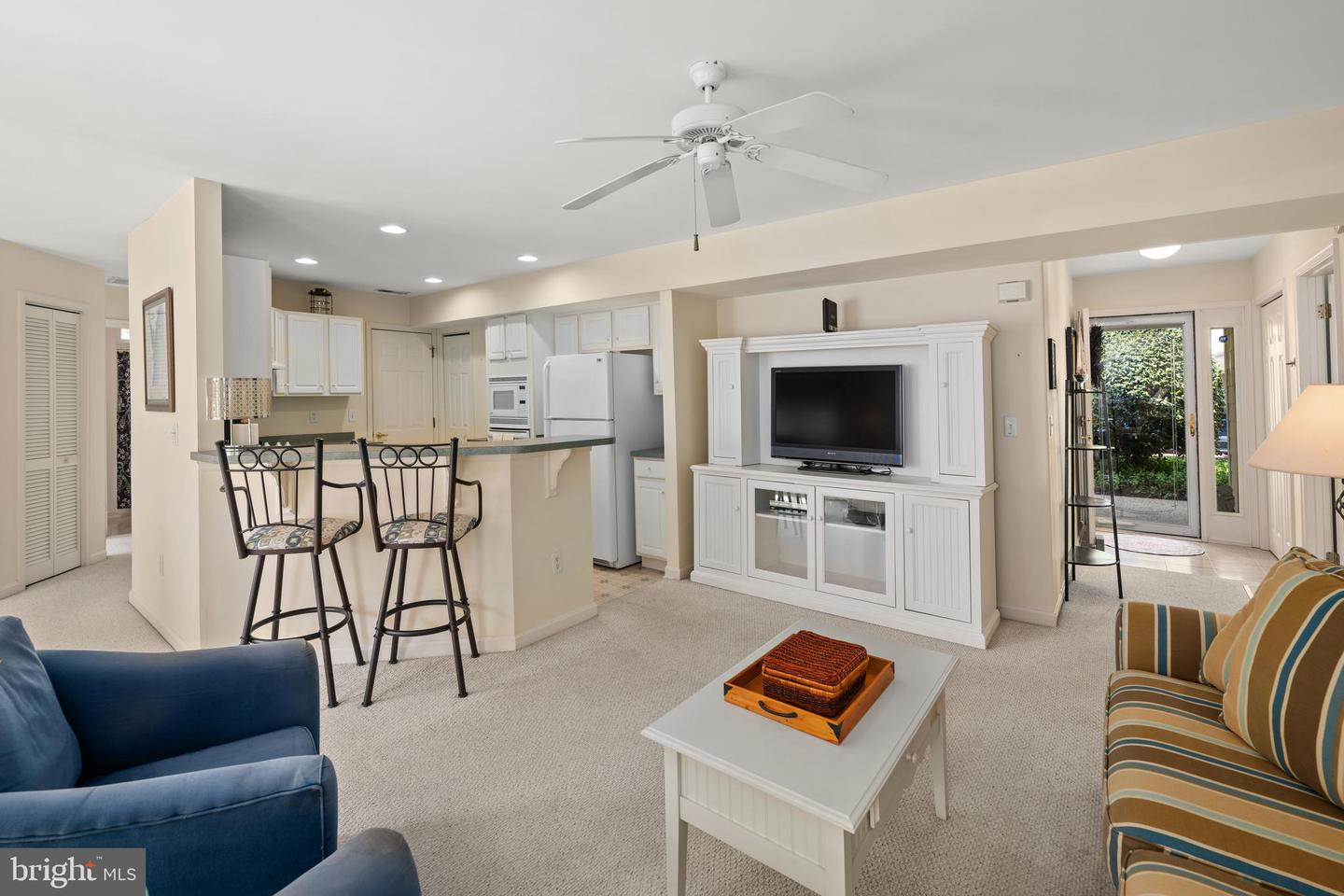 7 Beech Ct #6.5d Property Photo 8