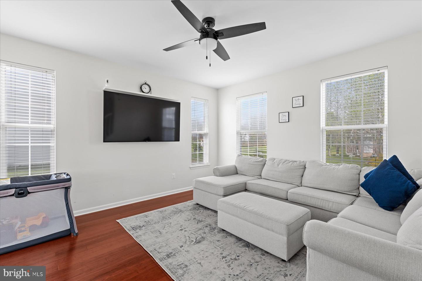24894 Rivers Edge Rd Property Photo 10