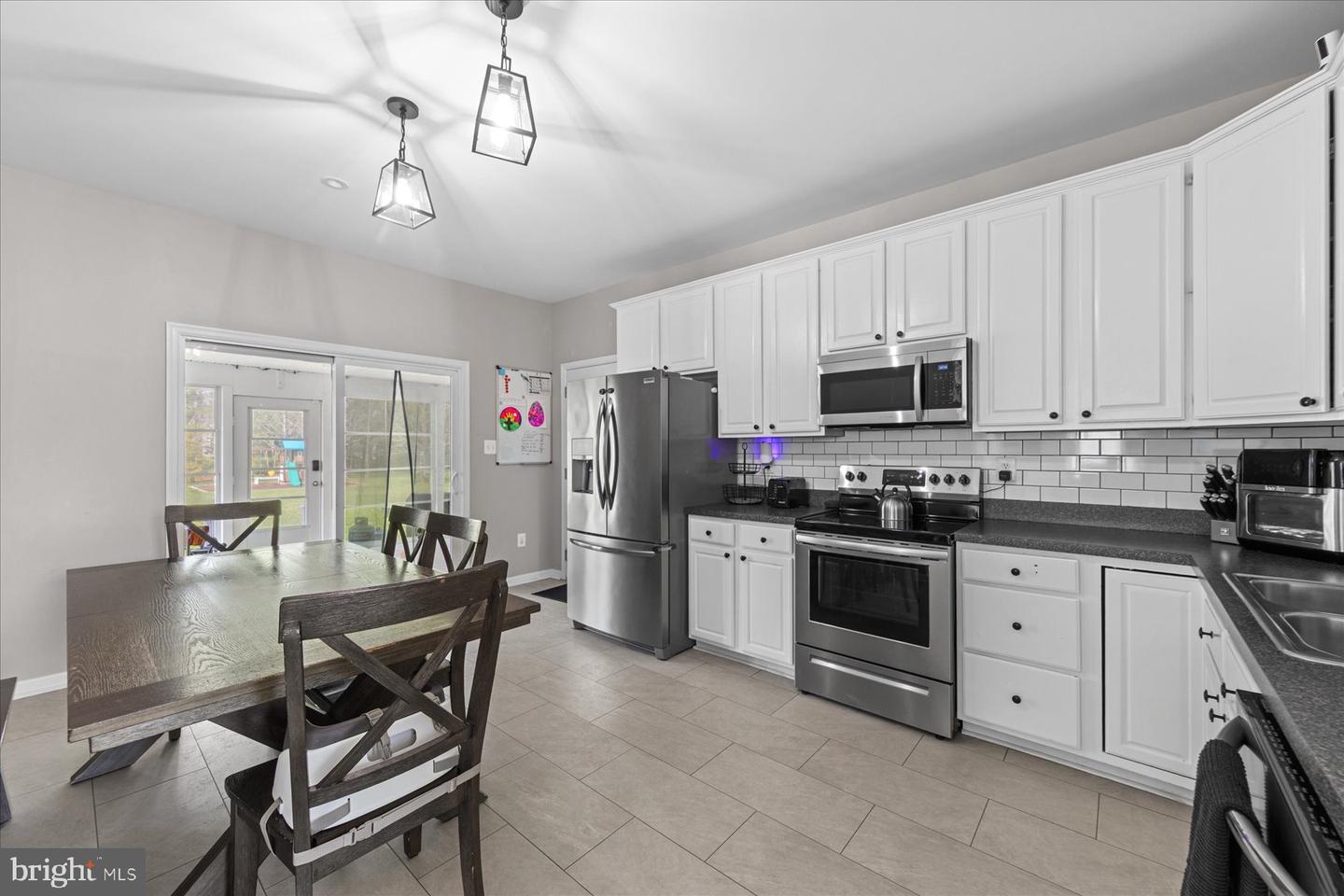 24894 Rivers Edge Rd Property Photo 12