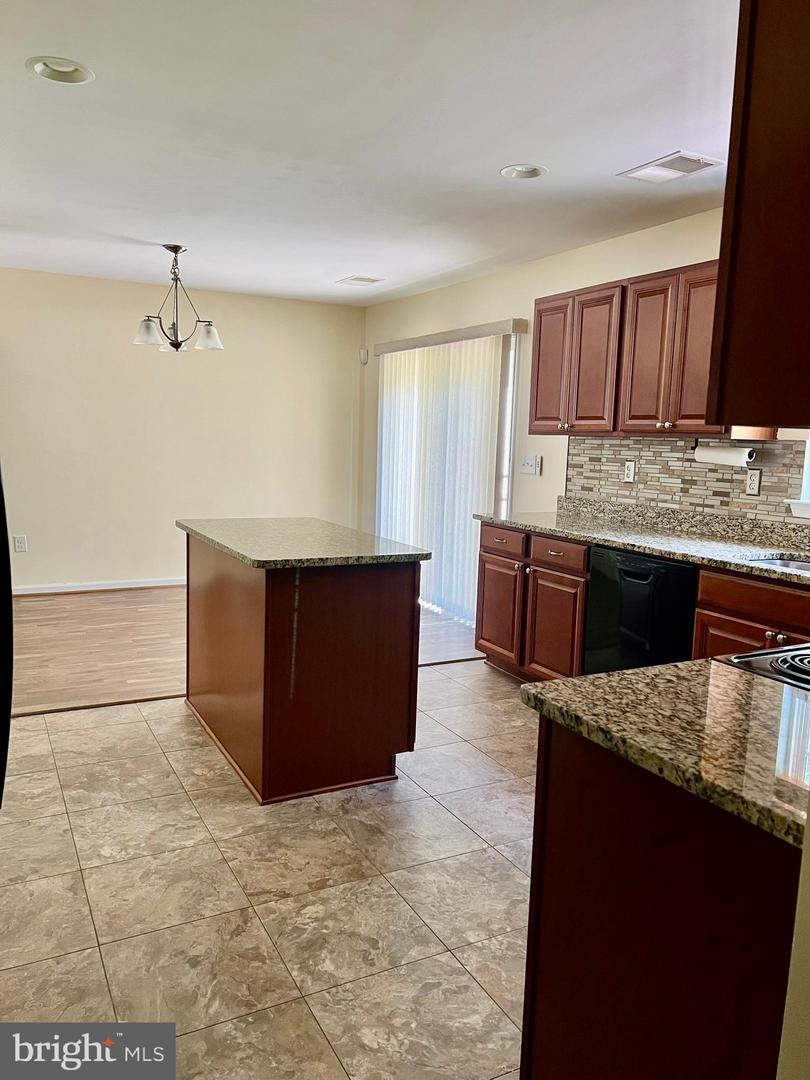 114 Bobbys Branch Rd #85 Property Photo 4