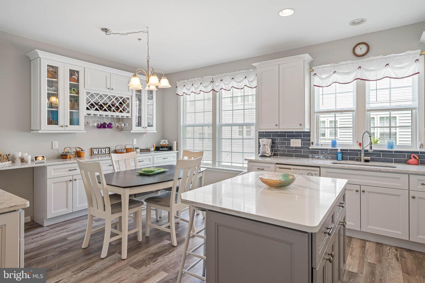 26765 CHATHAM LN #B19-4 Property Photo 1