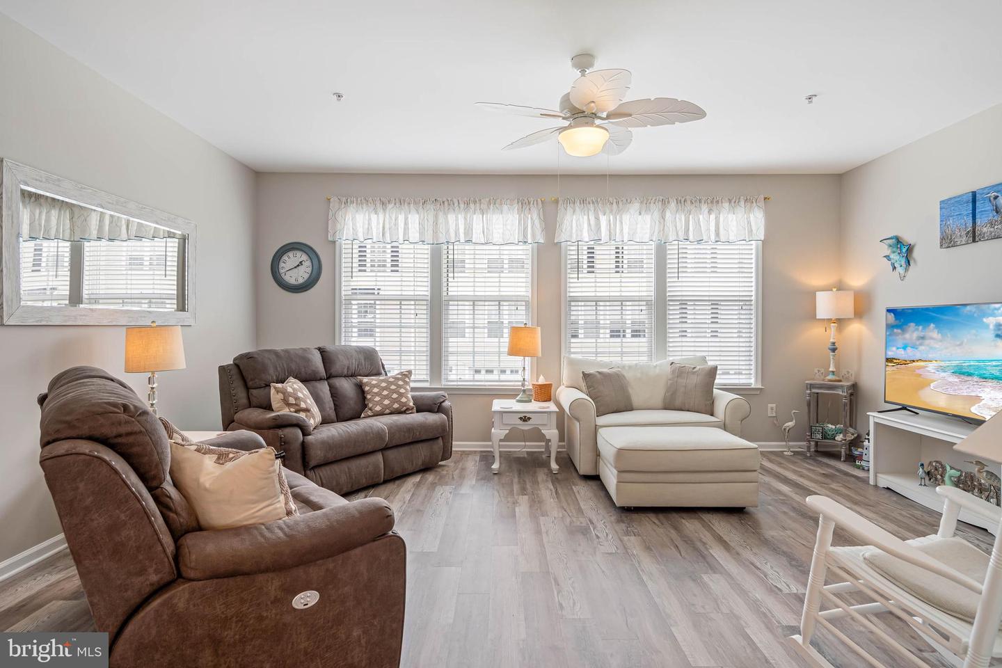 26765 Chatham Ln #b19-4 Property Photo 6