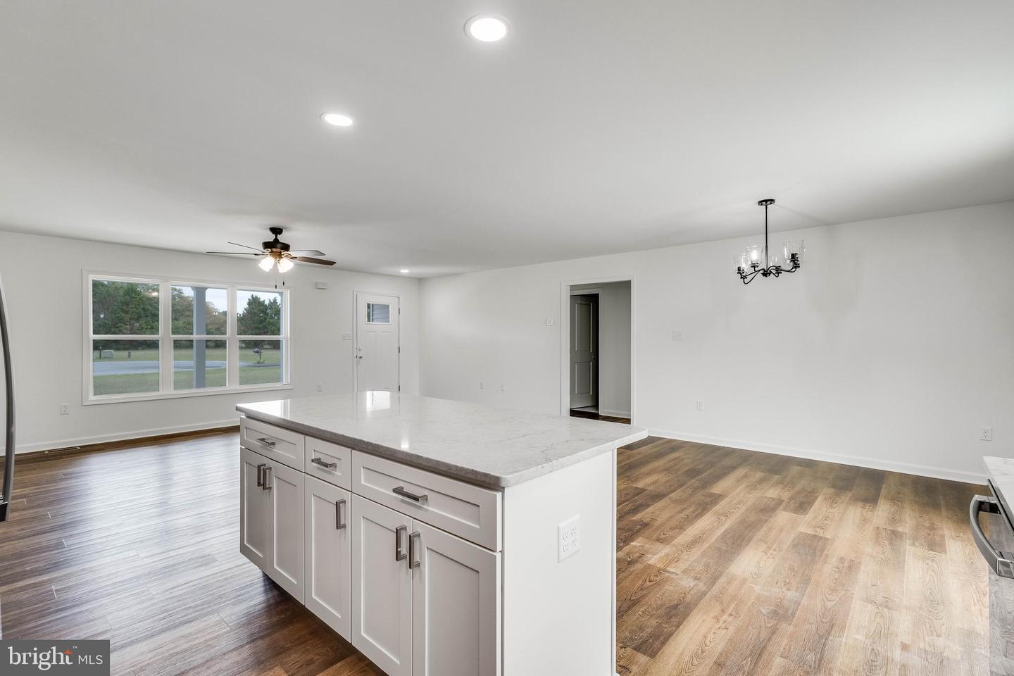 25544 Pheasant Run Property Photo 7