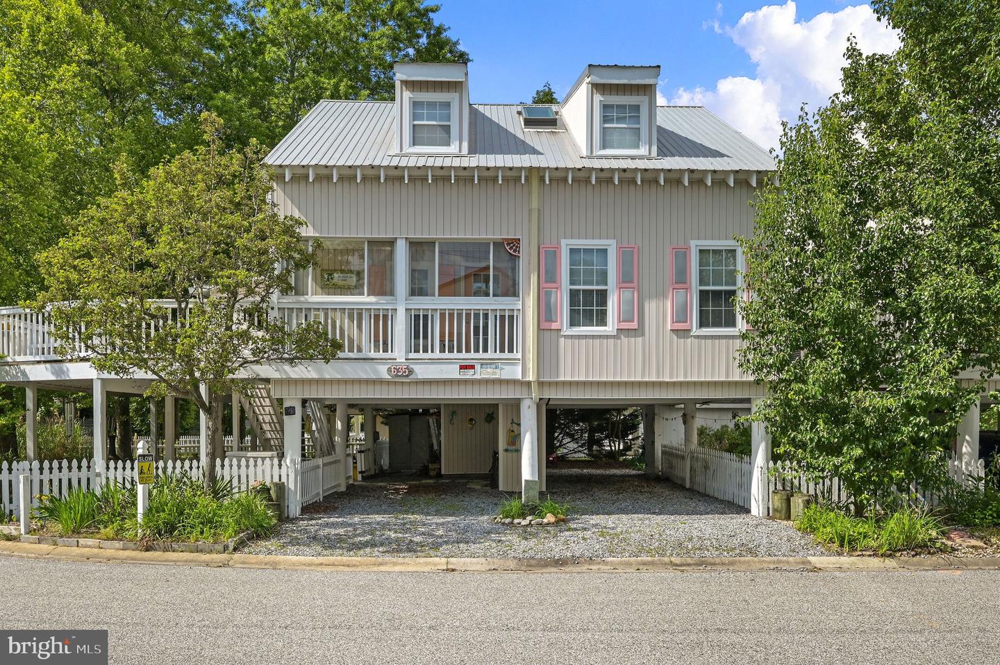 635 SANDY POINT RD #31