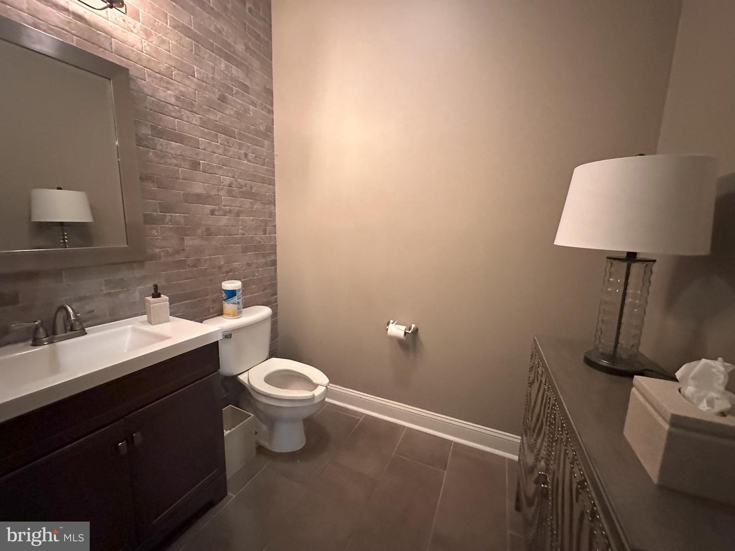 101 Park Ave Property Photo 10