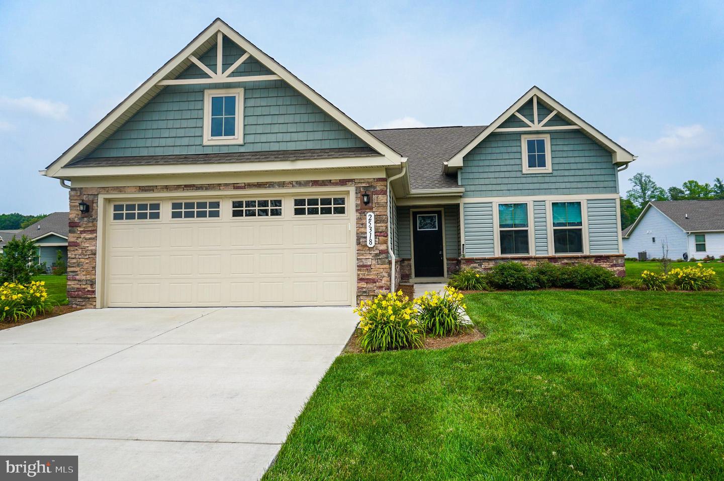 25318 TANNIN CIR Property Photo 1