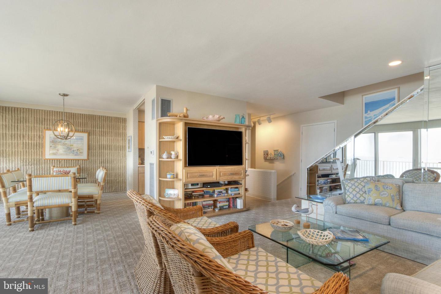 21 Ocean #904 Property Photo 13