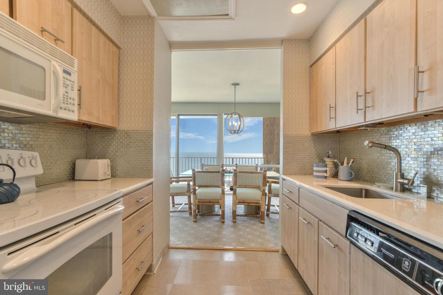 21 Ocean #904 Property Photo 20