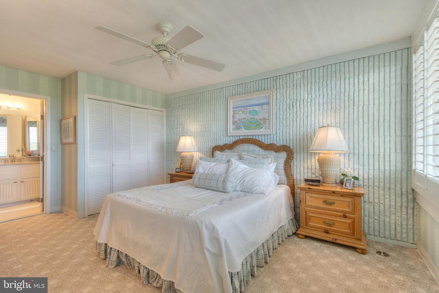 21 Ocean #904 Property Photo 33