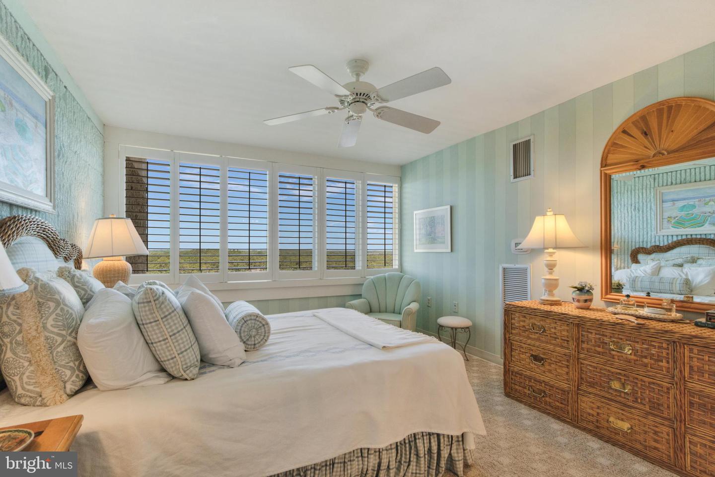 21 Ocean #904 Property Photo 34