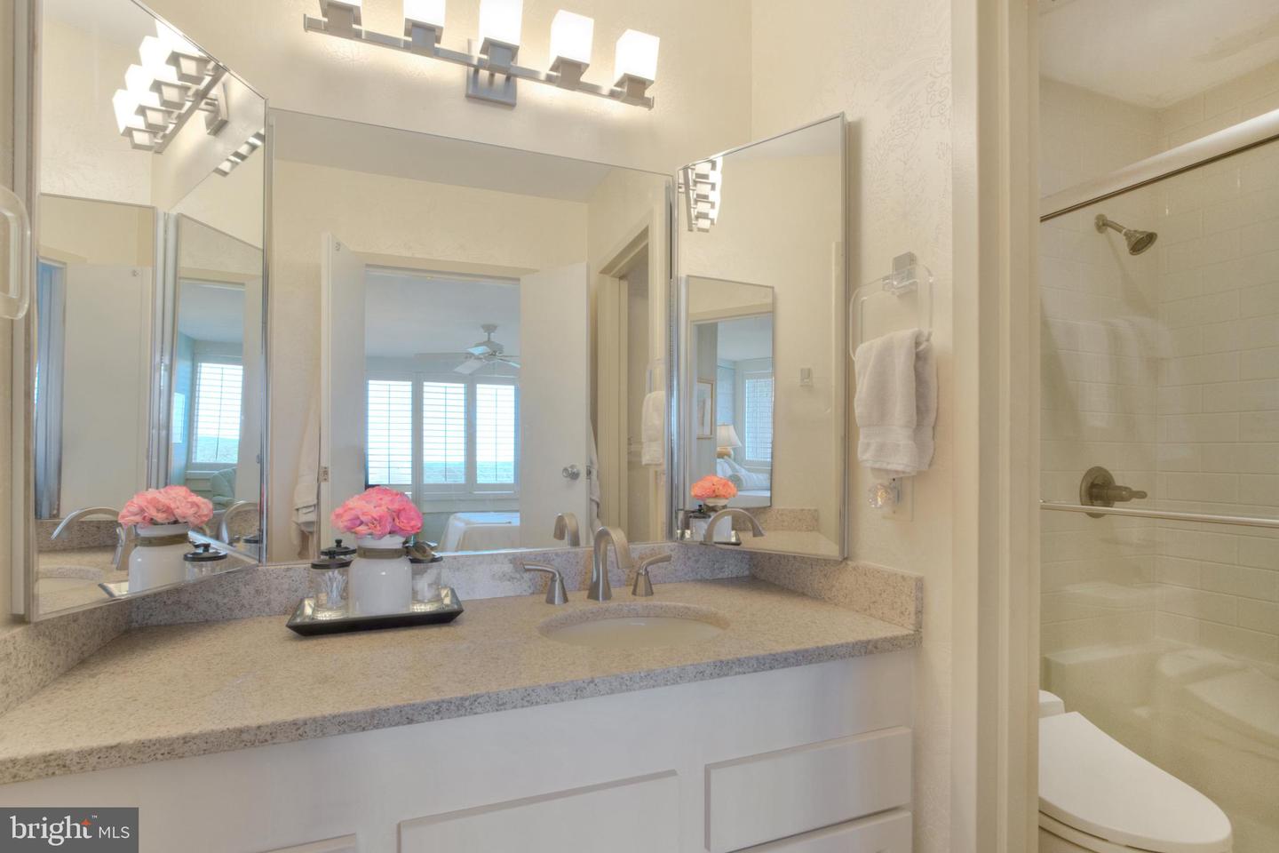 21 Ocean #904 Property Photo 35