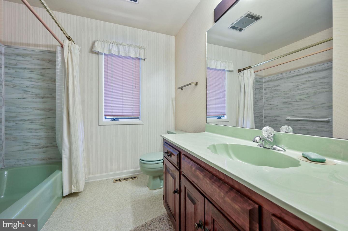 9155 Campbell Ln Property Photo 19