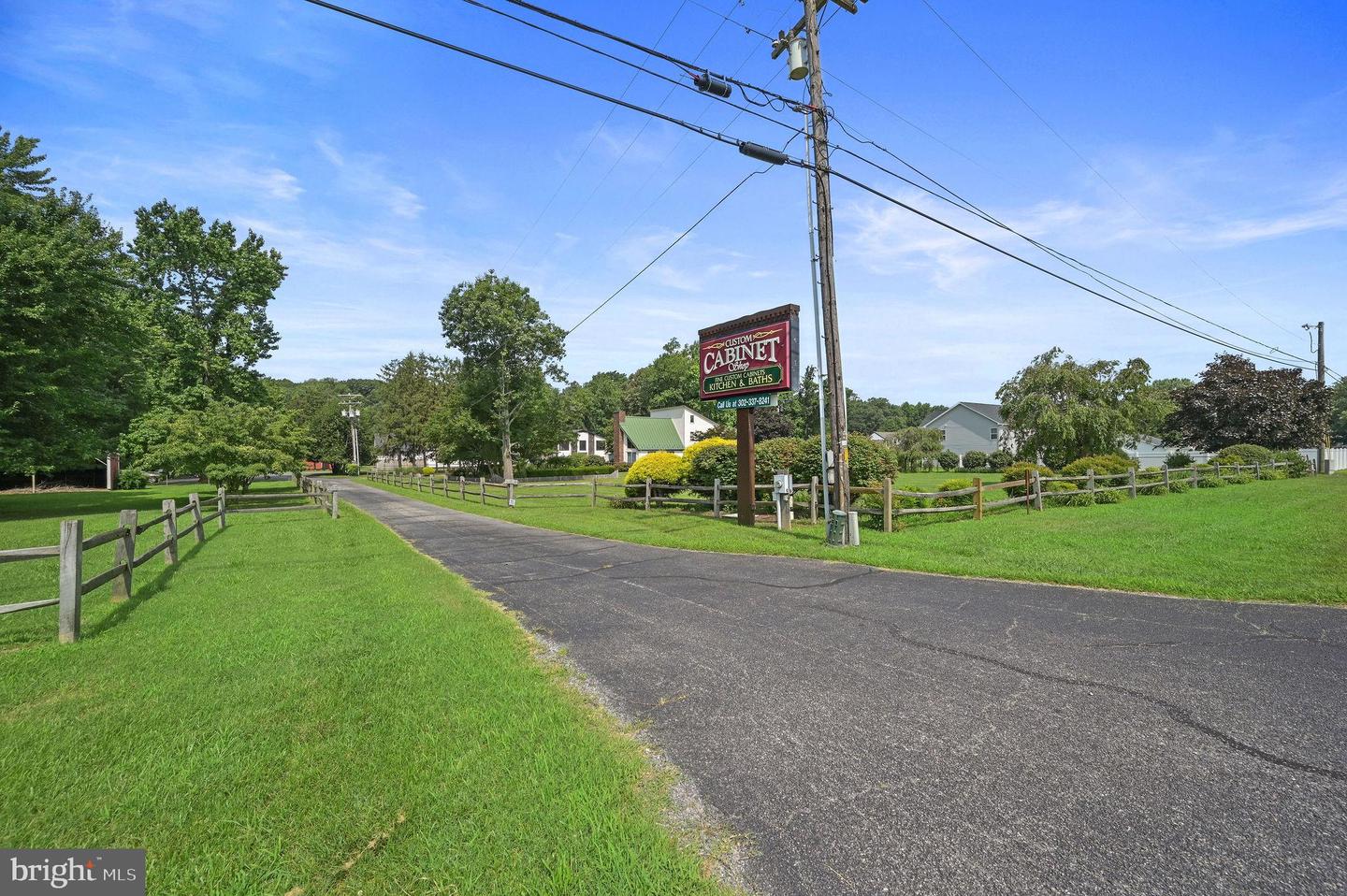 9155 Campbell Ln Property Photo 29