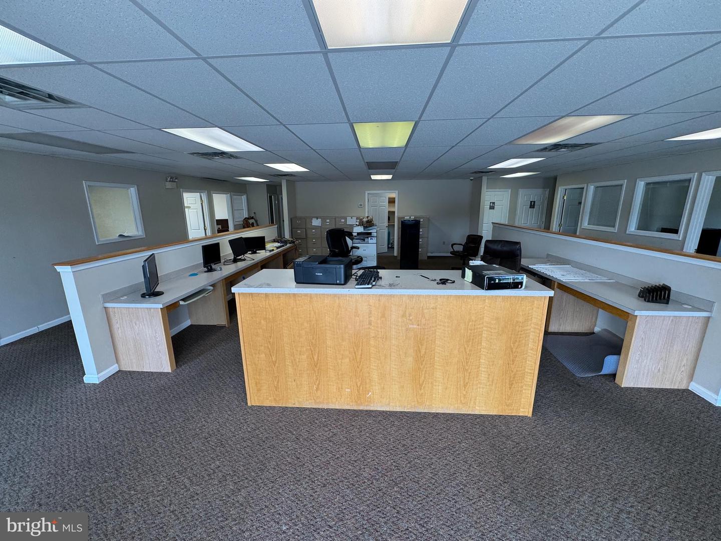 11516 Commercial Ln Property Photo 6