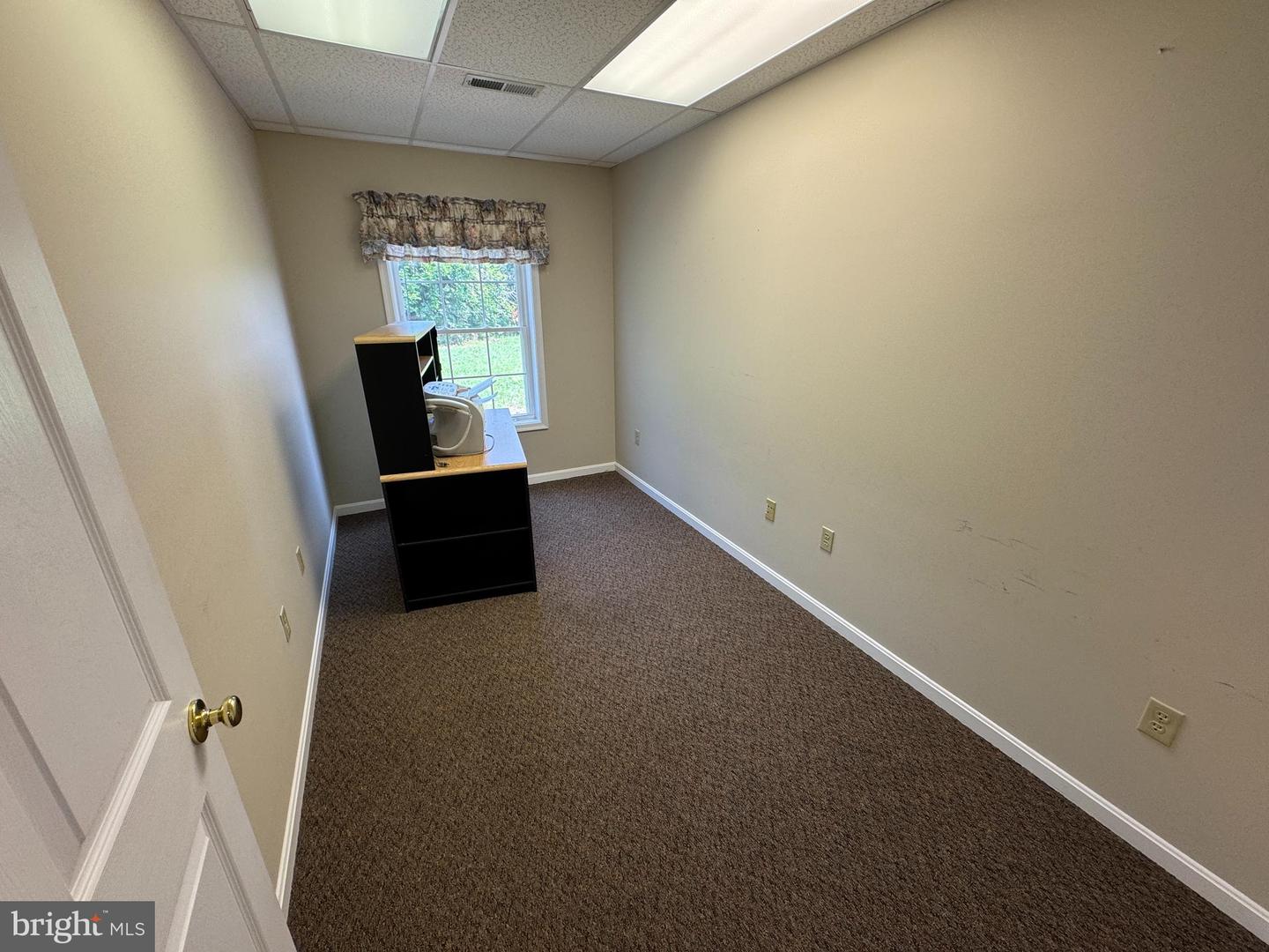 11516 Commercial Ln Property Photo 11