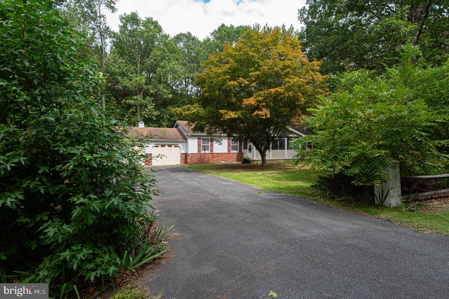 10883 Old Furnace Rd Property Photo 3