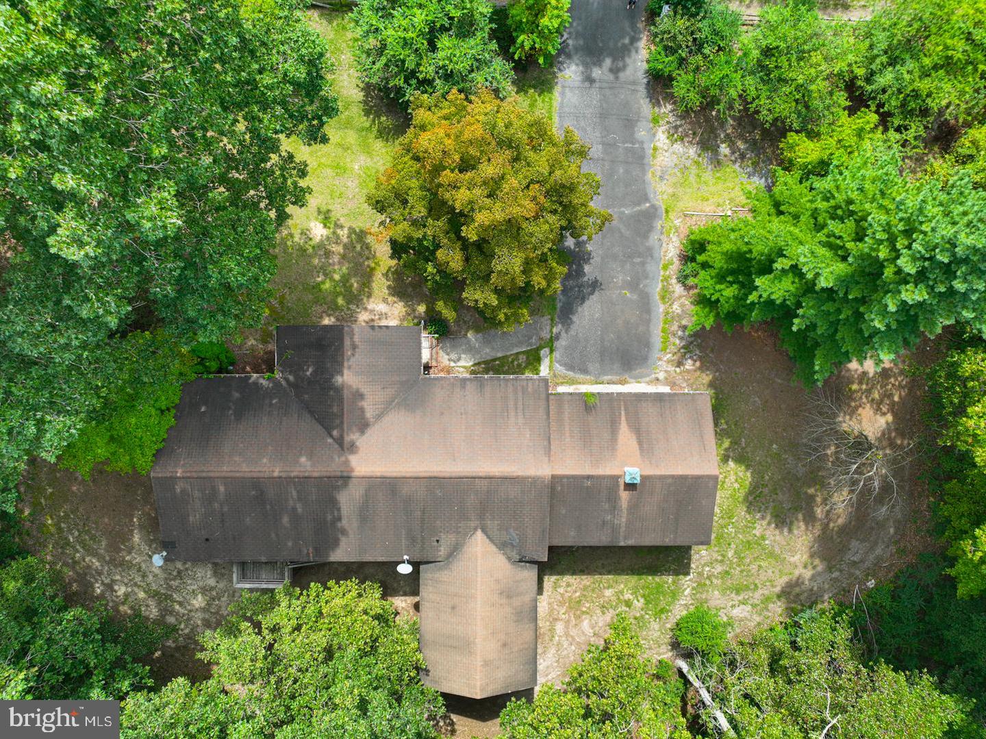10883 Old Furnace Rd Property Photo 12