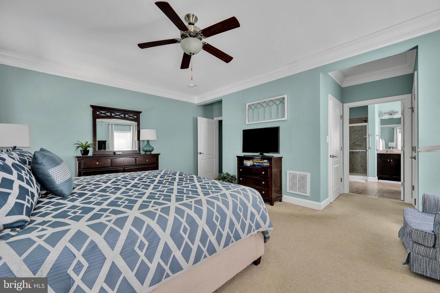 18131 Emerson Way Property Photo 20