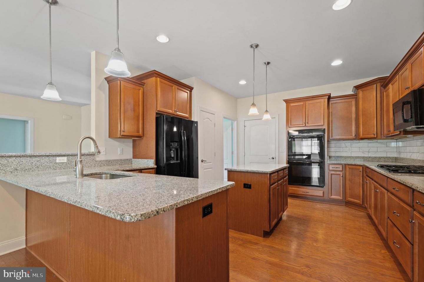 33301 Bayberry Ct Property Photo 6