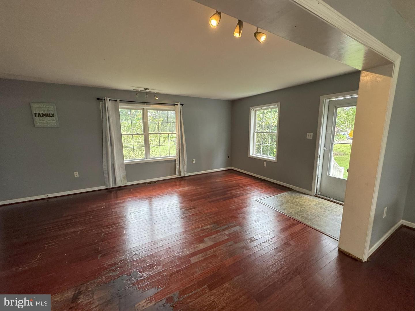 602 E Laurel Street Ext Property Photo 5