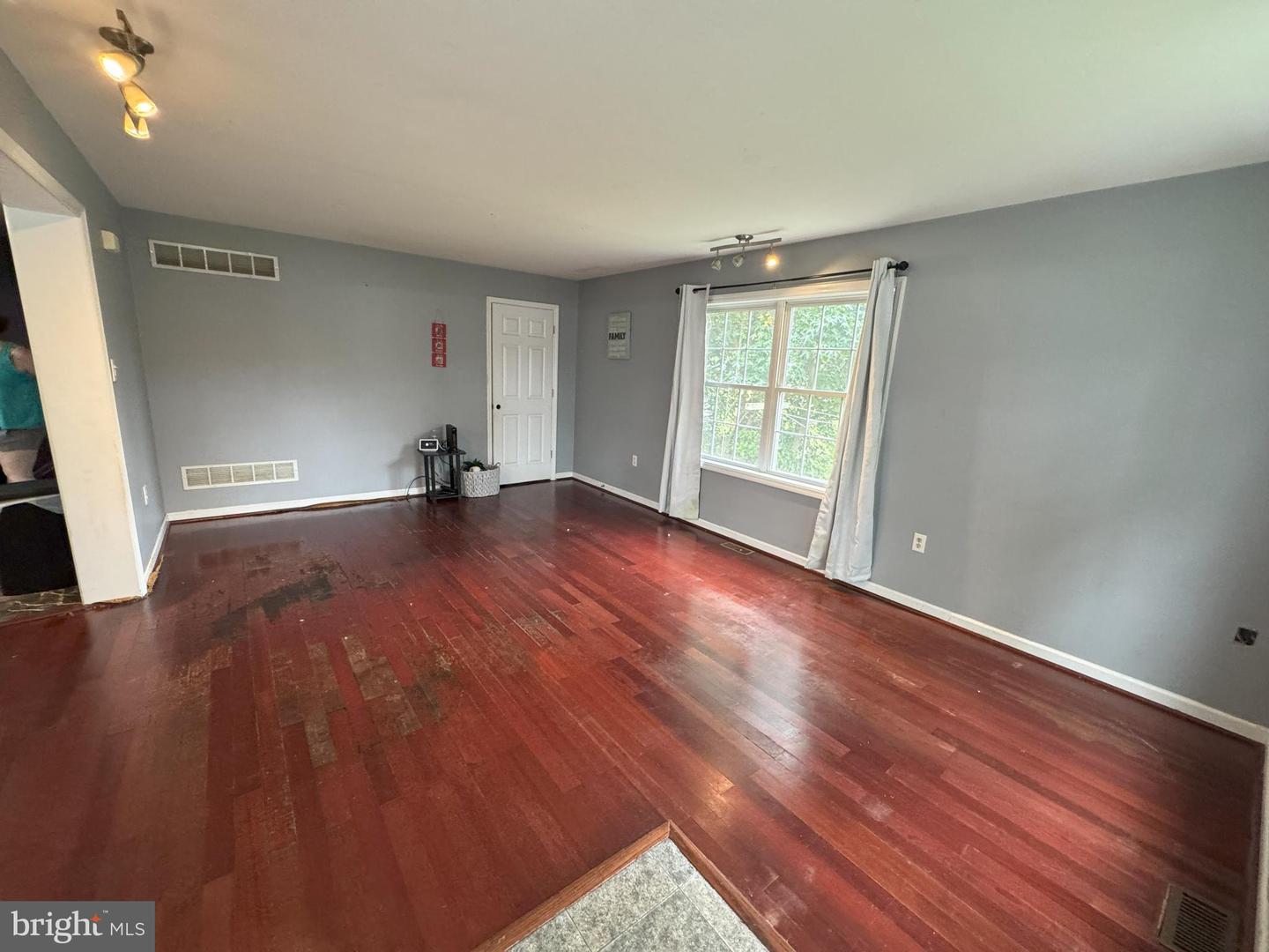 602 E Laurel Street Ext Property Photo 6
