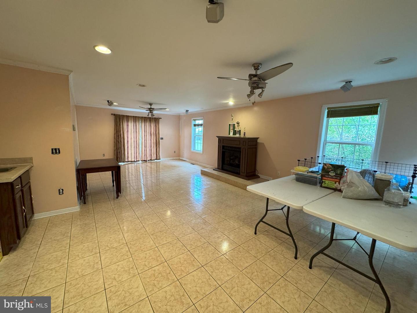 602 E Laurel Street Ext Property Photo 9