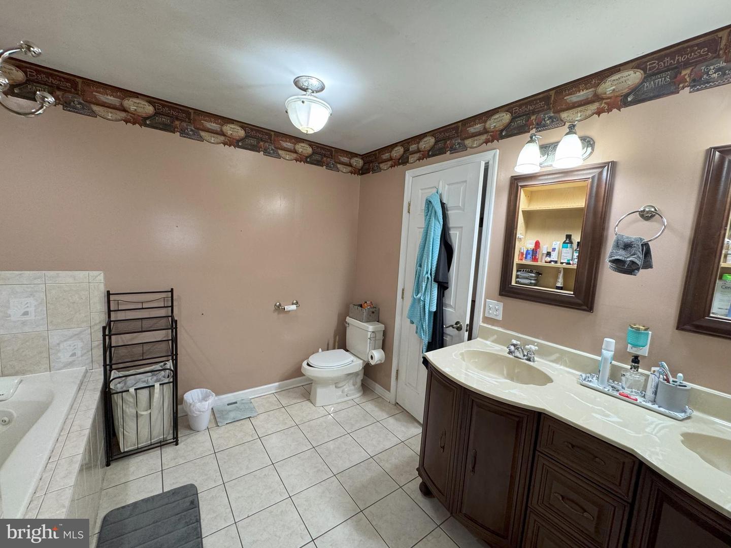 602 E Laurel Street Ext Property Photo 25