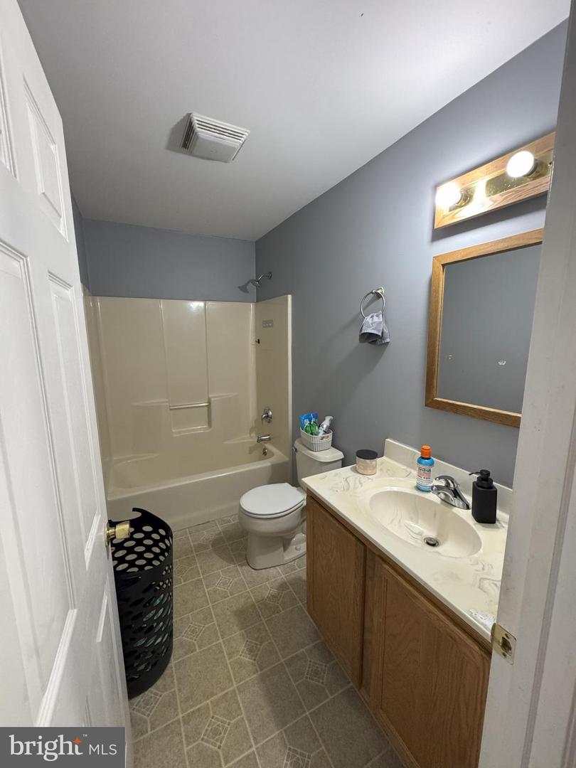 602 E Laurel Street Ext Property Photo 31