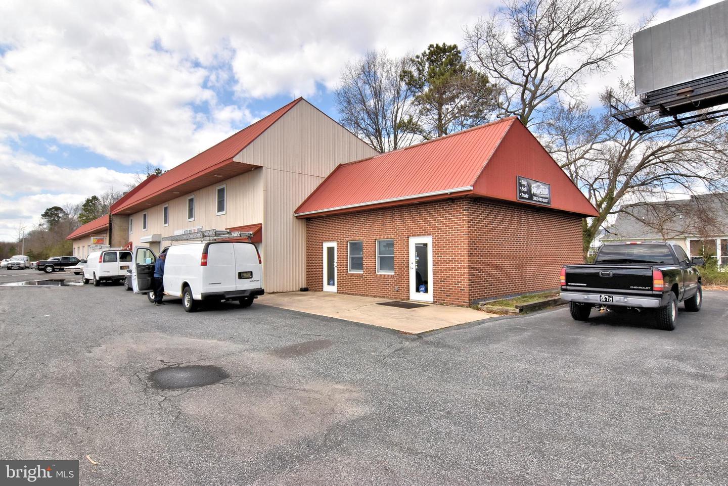 30616 Property Photo 1