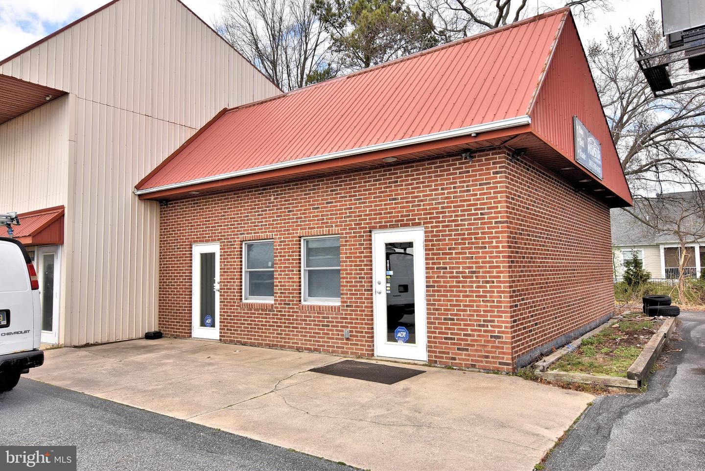 30616 Property Photo 4