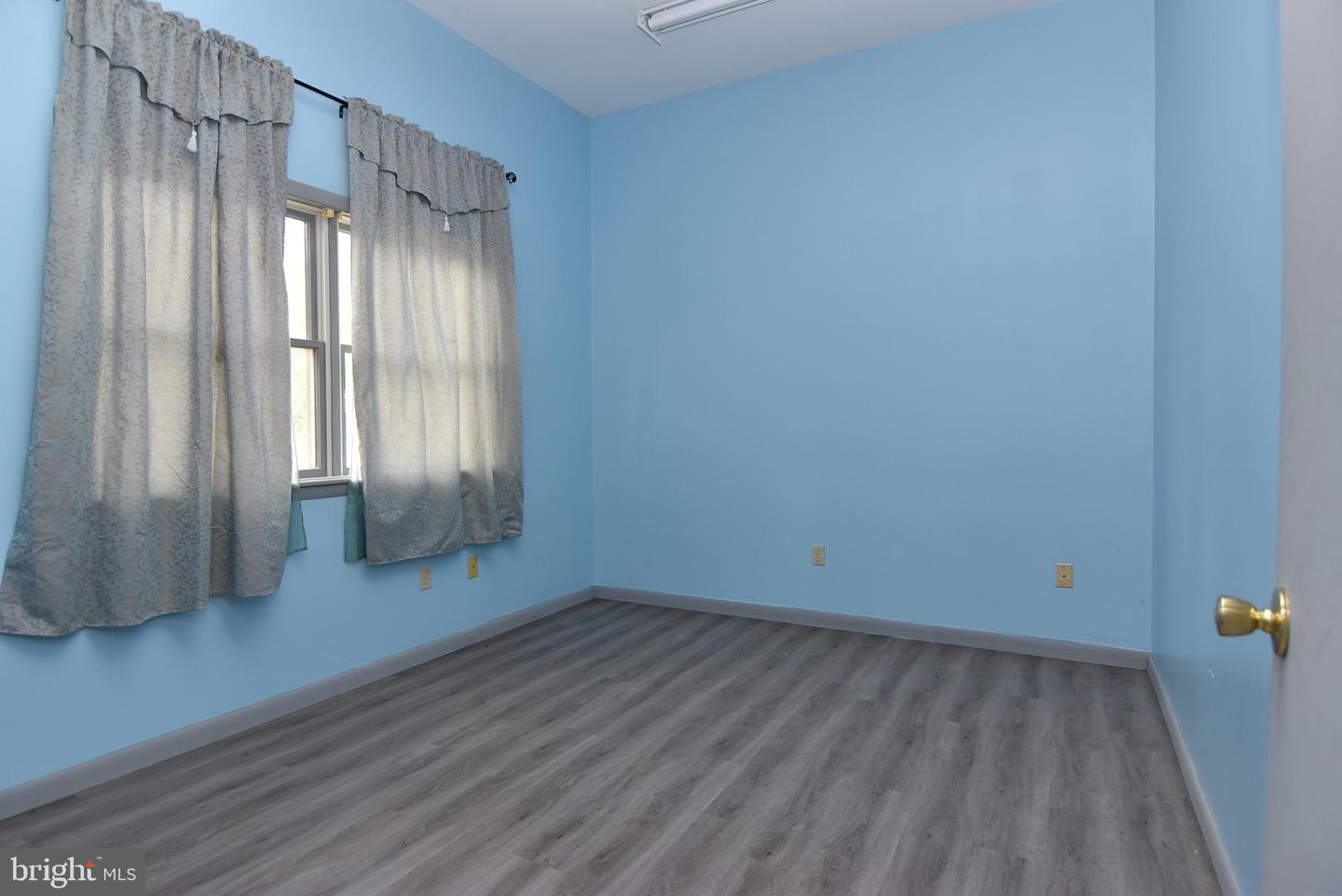 30616 Property Photo 10