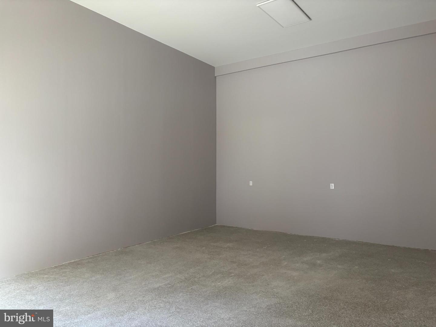 30616 Property Photo 16
