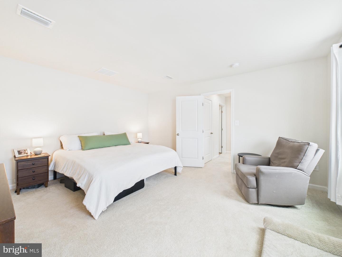 515 Peachtree Ln Property Photo 11