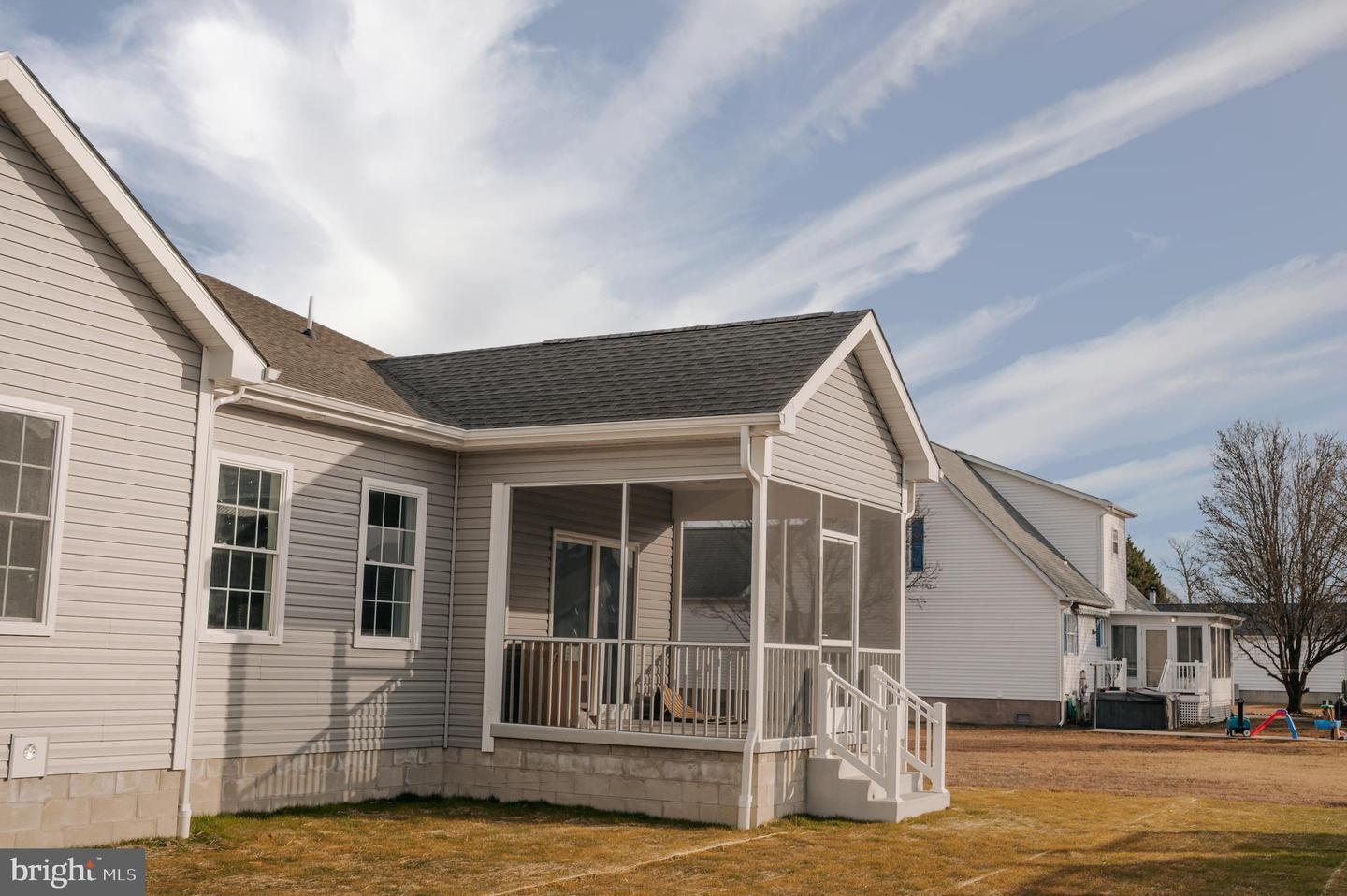 36768 Breakwater Run Property Photo 9