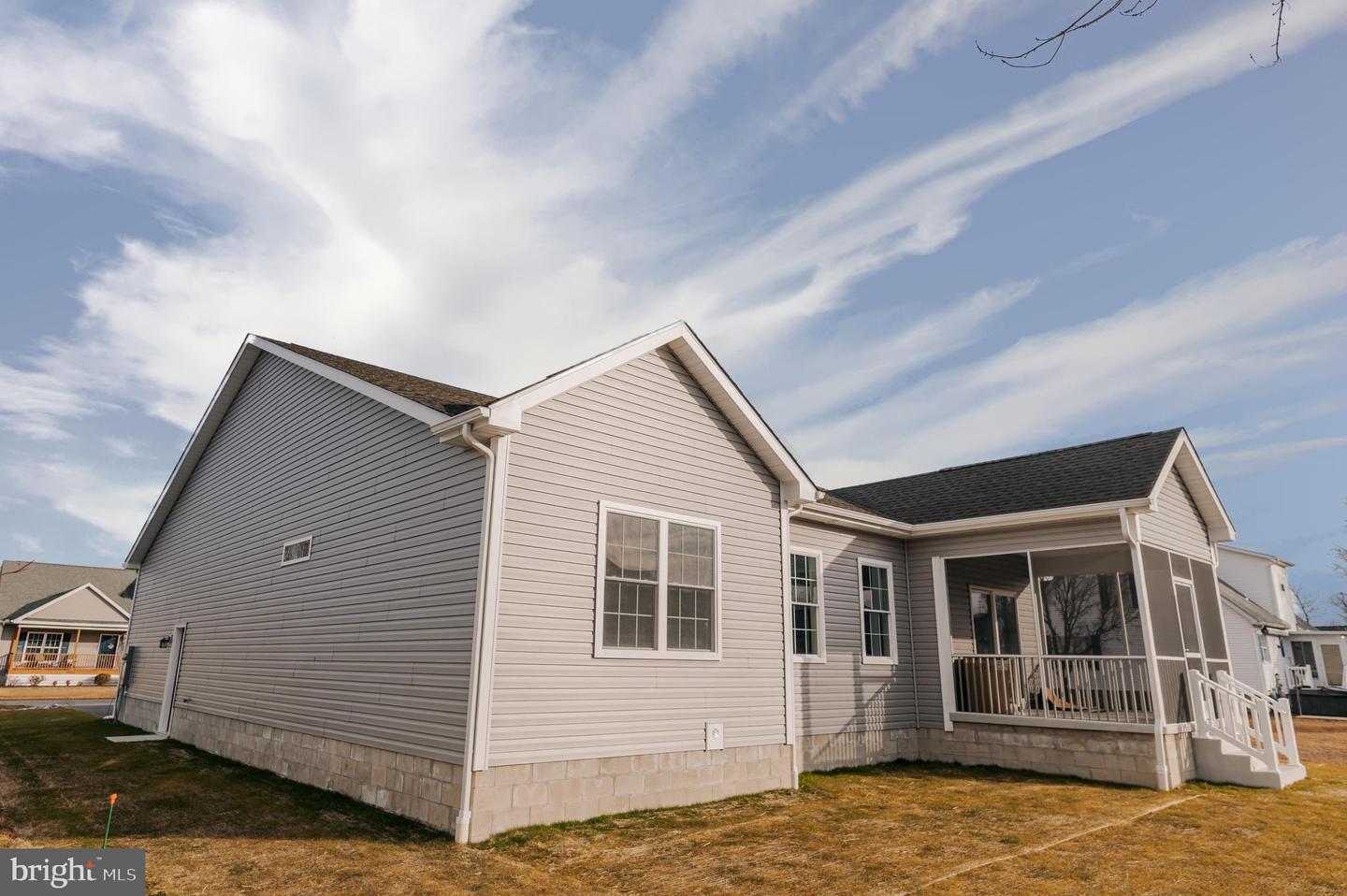 36768 Breakwater Run Property Photo 11