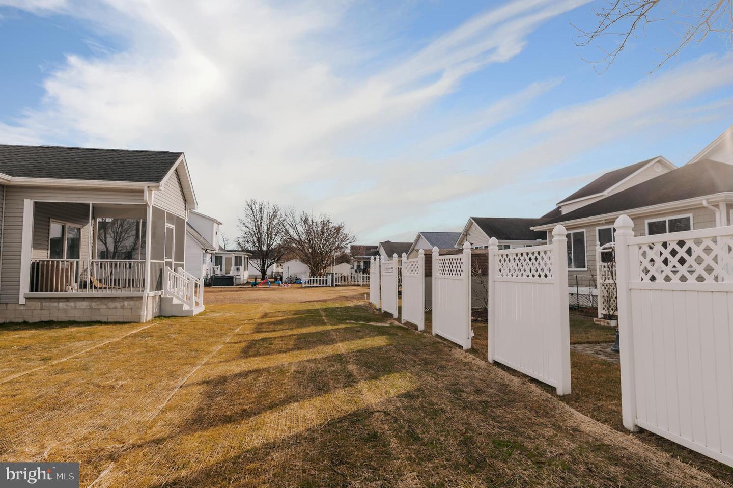 36768 Breakwater Run Property Photo 12