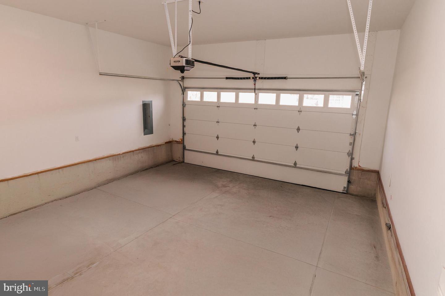 36768 Breakwater Run Property Photo 48